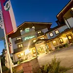 Koeniggut Hotel 4*