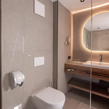 Hotel Koeniggut 4*
