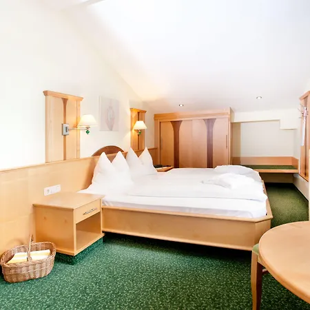 Hotel Hotel Koeniggut 4*