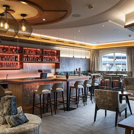 ホテル ケーニヒクート 4*