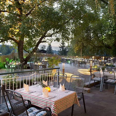 ケーニヒクート ホテル 4*